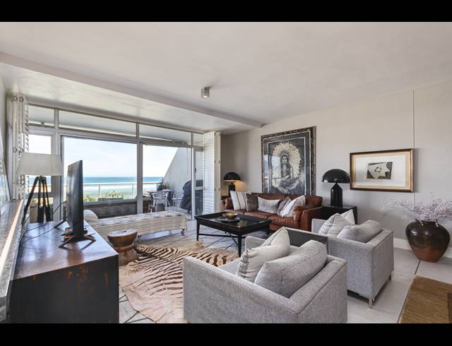 3 BEDROOM APARTMENT FOR SALE IN BEACHFRONT